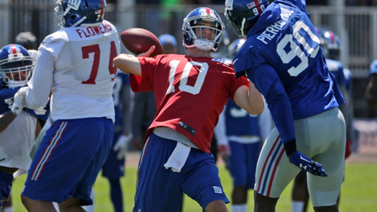Giants' Casillas sees more give and take with Spagnuolo